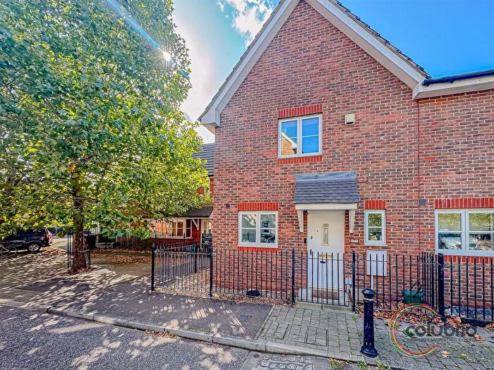 3 Bedroom Terraced House For Sale In Caspian Way, Purfleet, RM19