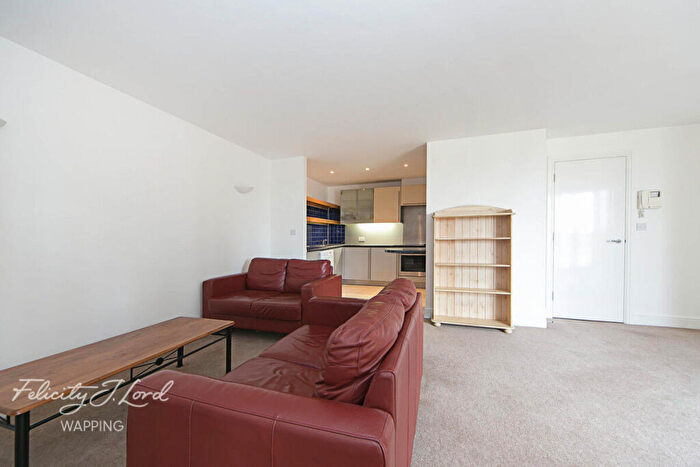 2 Bedroom Flat For Sale In Commercial Road, London, E1