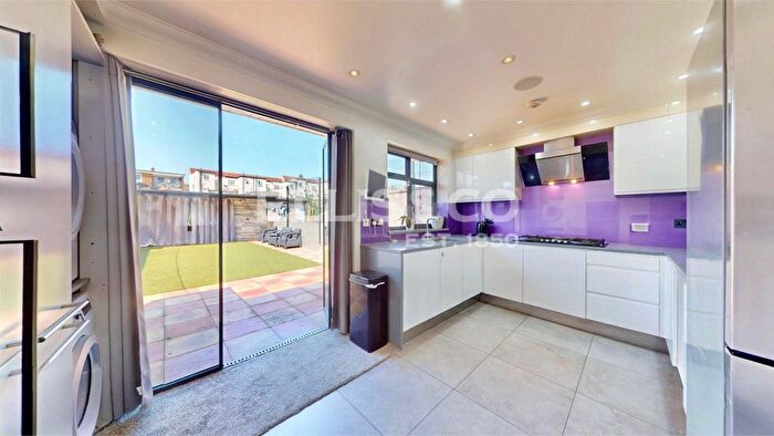 4 Bedroom Terraced House To Rent In Holyrood Gardens, Edgware, HA8
