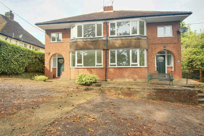 3 Bedroom Semi-Detached House To Rent In Sugar Lane, Hemel Hempstead, HP1