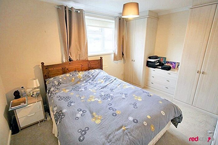 2 Bedroom End Of Terrace House To Rent In Hammond Way, Penylan, Cardiff, CF23