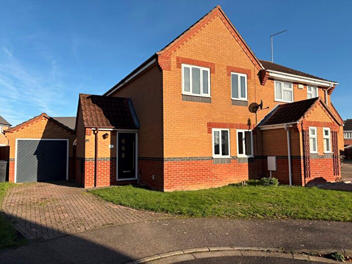 3 Bedroom Semi-Detached House To Rent In Sorrel Close, Deeping St James, PE6