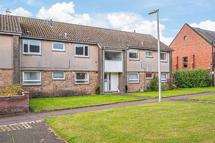 2 Bedroom Flat For Sale In Back Dykes, Kirkcaldy, KY1