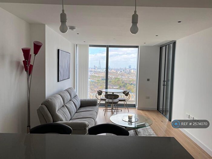 1 Bedroom Flat To Rent In Landmark Pinnacle, London, E14