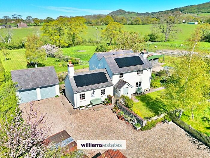 3 Bedroom Detached House For Sale In Waen, St. Asaph, LL17