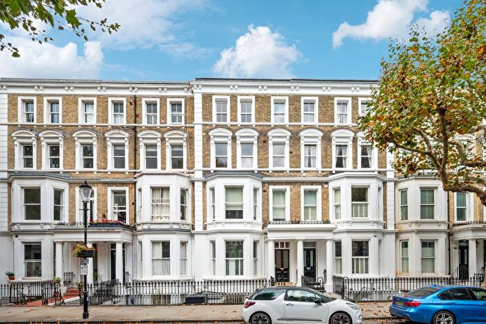 4 Bedroom Flat For Sale In Philbeach Gardens, Earls Court, SW5