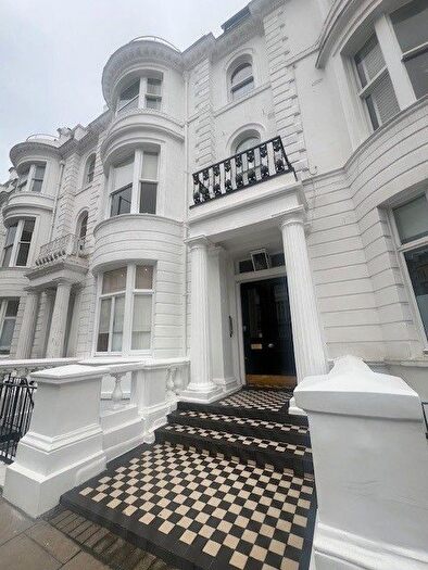 1 Bedroom Flat To Rent In Gloucester Terrace, London, W2