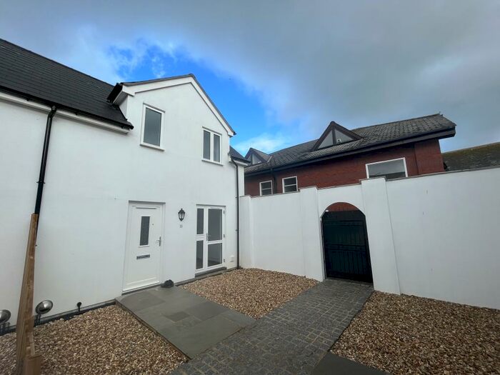 2 Bedroom House To Rent In High Street, Honiton, EX14