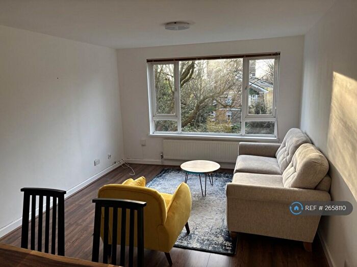 2 Bedroom Flat To Rent In Marbleford Court, London, N6