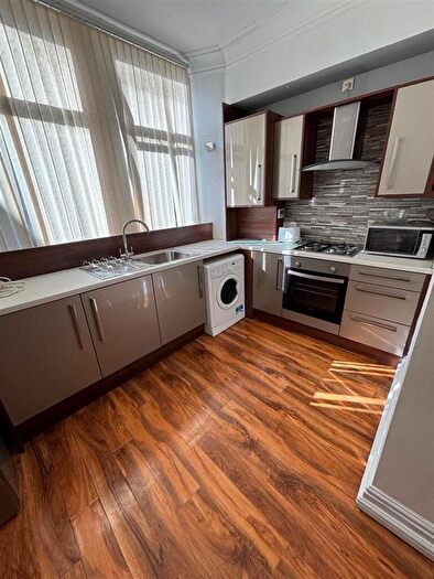 2 Bedroom Private Hall To Rent In A Castle Hill, Lancaster, LA1