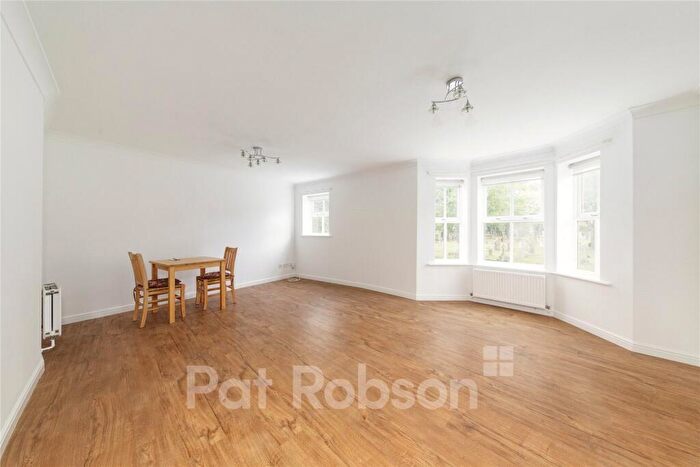 2 Bedroom Apartment To Rent In Regency Court, Jesmond, Newcastle Upon Tyne, NE2