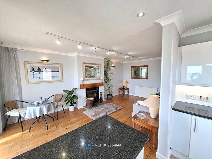 2 Bedroom Bungalow To Rent In Heol Y Graig, Aberporth, Cardigan, SA43