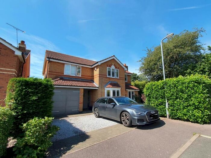 5 Bedroom Detached House To Rent In Dickens Drive, Old Stratford, Milton Keynes, MK19