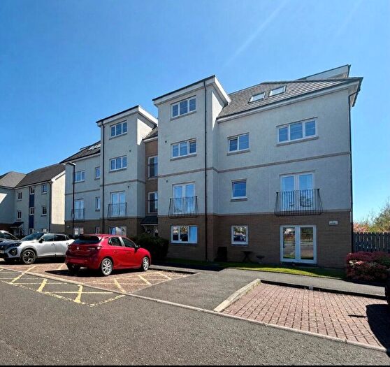 2 Bedroom Flat To Rent In Rollock Street, Torbrex, Stirling, FK8