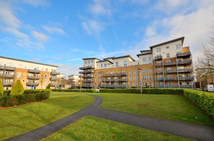 2 Bedroom Flat To Rent In Metropolitan Station Approach, Watford, WD18