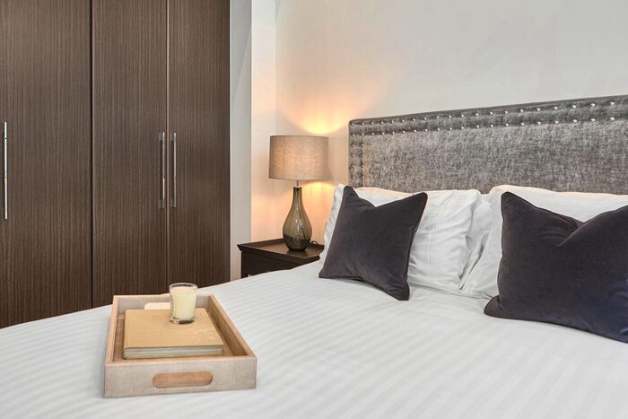 2 Bedroom Flat To Rent In Lincoln's Inn Fields, London, WC2A