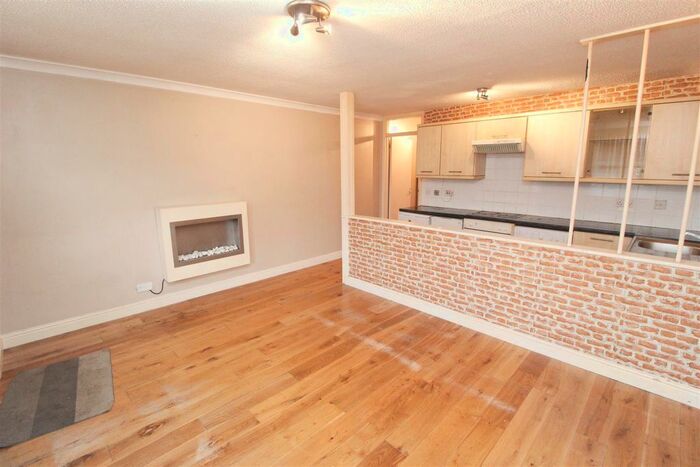 1 Bedroom Flat To Rent In Downland, Two Mile Ash, Milton Keynes, MK8