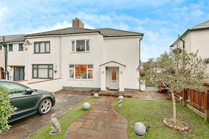 3 Bedroom Semi Detached House For Sale In Rossetti Avenue, Burnley, Lancashire, BB11