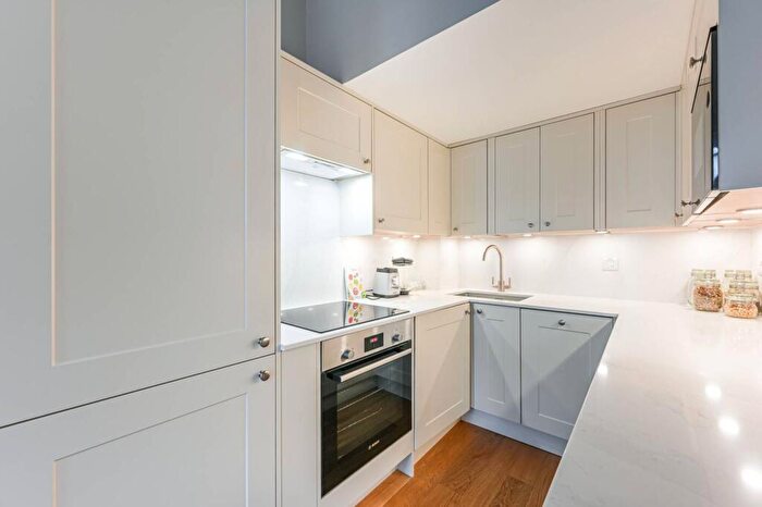 1 Bedroom Flat For Sale In Redcliffe Road, Chelsea, London, SW10