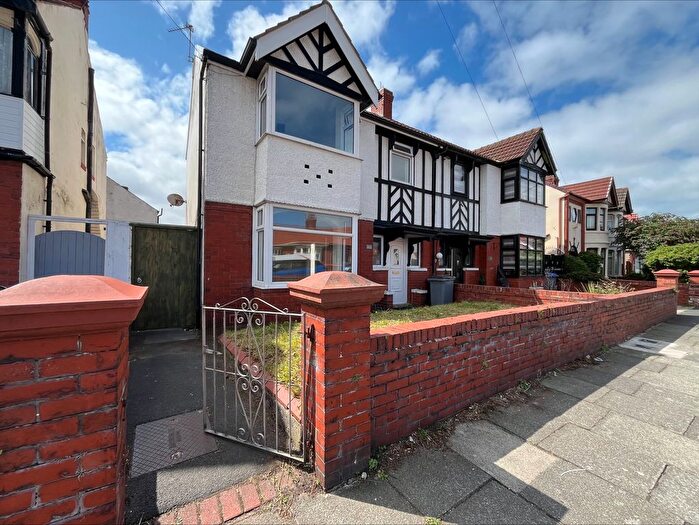 1 Bedroom Semi-Detached House To Rent In Chislehurst Avenue, Blackpool, FY4