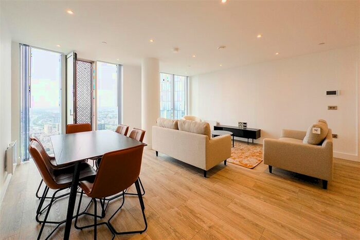 3 Bedroom Apartment To Rent In Thr, M15