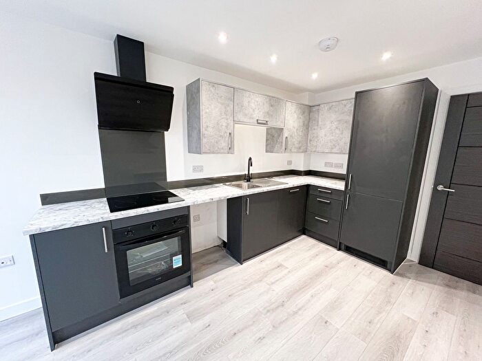 2 Bedroom Flat To Rent In George Street, Hull, HU1