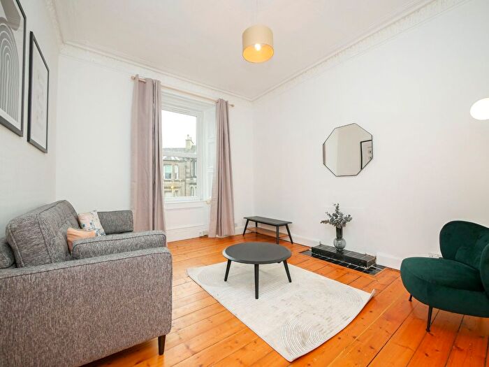 1 Bedroom Flat To Rent In Rodney Street, Edinburgh, EH7