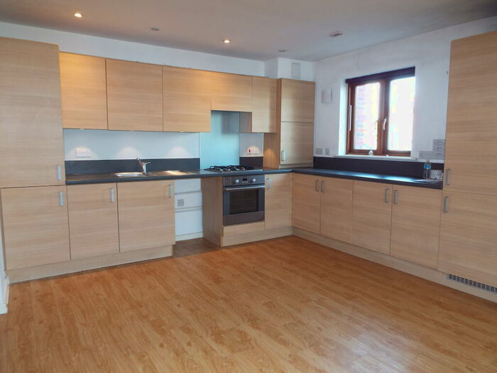 1 Bedroom Flat To Rent In Mallory Close, Gravesend, DA12