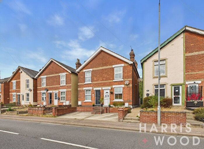 2 Bedroom Semi Detached House For Sale In Harwich Road, Colchester, Essex, CO4