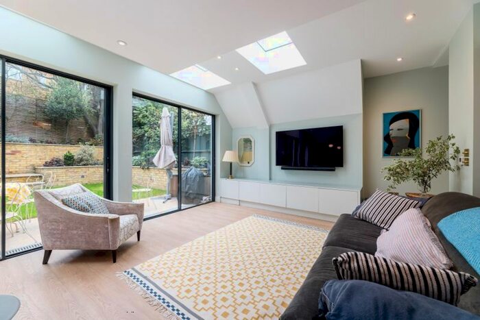 4 Bedroom Terraced House To Rent In Starfield Road, London, W12