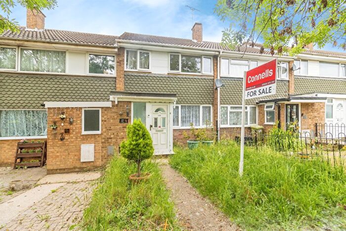 3 Bedroom Terraced House For Sale In Hunter Drive, Bletchley, Milton Keynes, MK2