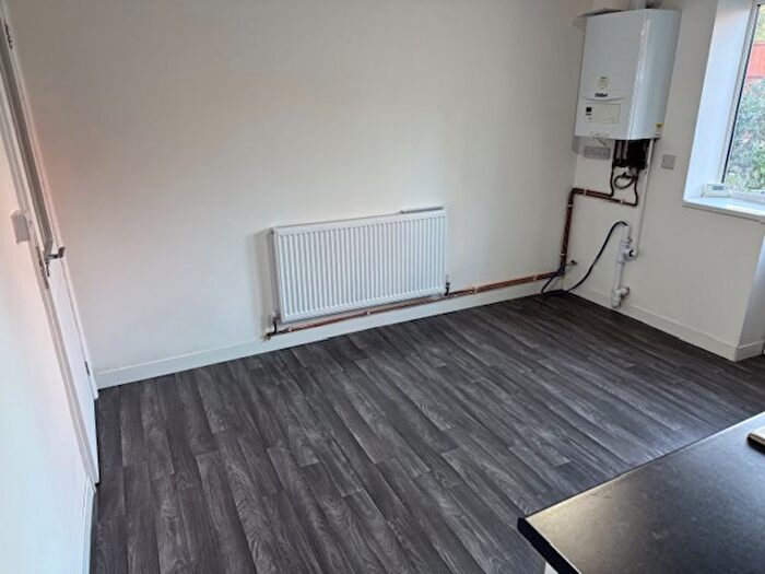 1 Bedroom Flat To Rent In Park Street, Madeley, Telford, TF7