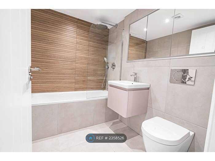 1 Bedroom Flat To Rent In Marple Bank Apartments, Marple, SK6