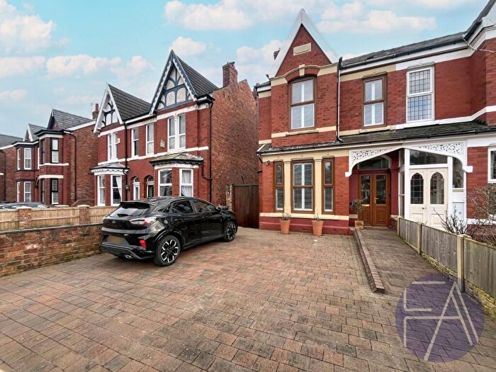 3 Bedroom Semi Detached House For Sale In Richmond Road, Southport, Merseyside, PR8