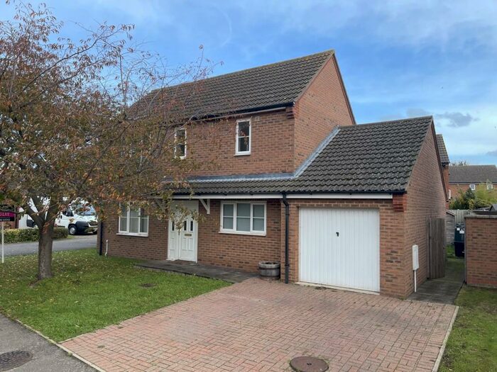 3 Bedroom Detached House To Rent In Oak Drive, Beck Row, Suffolk, IP28