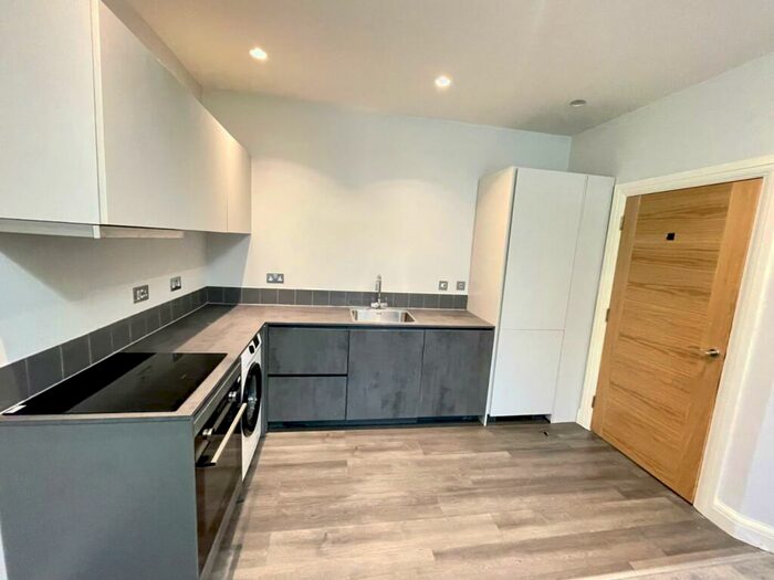 2 Bedroom Flat To Rent In Belton Mews, Belton Close, Hockley Heath, Solihull, B94