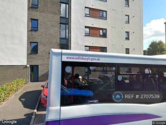 2 Bedroom Flat To Rent In Arneil Drive, Edinburgh, EH5