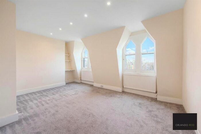 2 Bedroom Flat To Rent In Queenstown Road, London, SW8
