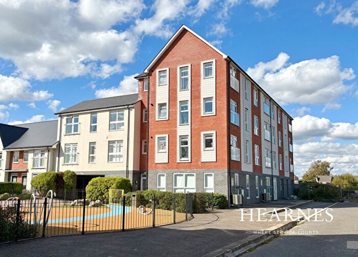 2 Bedroom Flat For Sale In Jefferson Avenue, Hamworthy, Poole, BH15