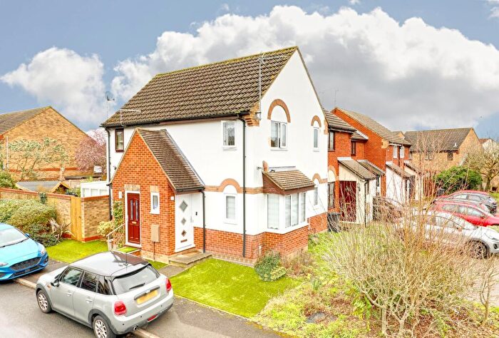 1 Bedroom Terraced House For Sale In Hollybush Way, Cheshunt, EN7