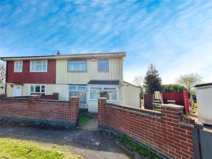 3 Bedroom Semi-Detached House To Rent In Staverton Road, Nottingham, Nottinghamshire, NG8