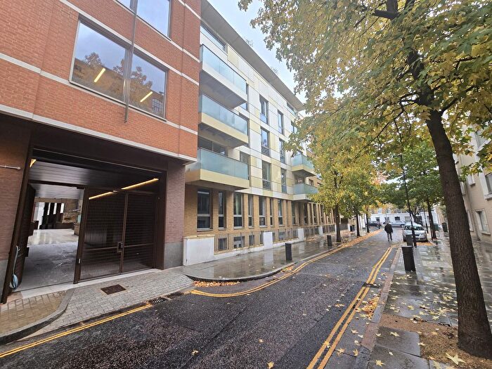 2 Bedroom Flat To Rent In Trematon Walk, London, N1