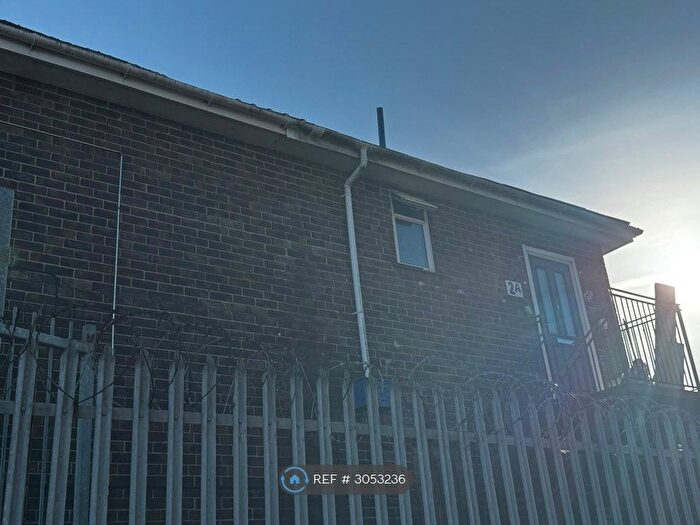 3 Bedroom Flat To Rent In Ridgeway Road, Sheffield, S12