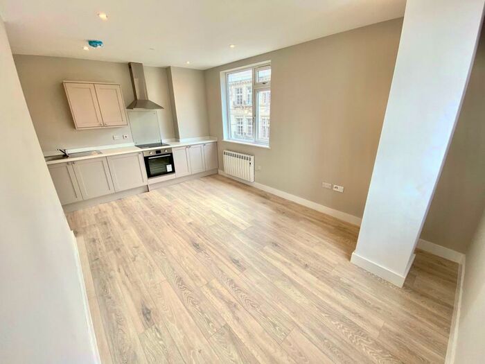 1 Bedroom Flat To Rent In Cloth Hall Street, Huddersfield, HD1