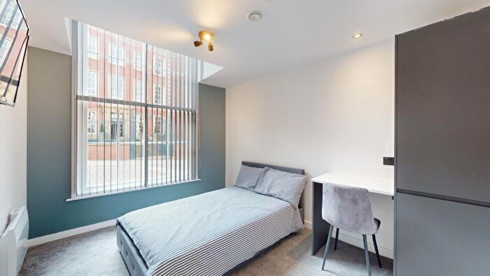 3 Bedroom Terraced House To Rent In Flat Low Pavement, Nottingham, Nottinghamshire, NG1