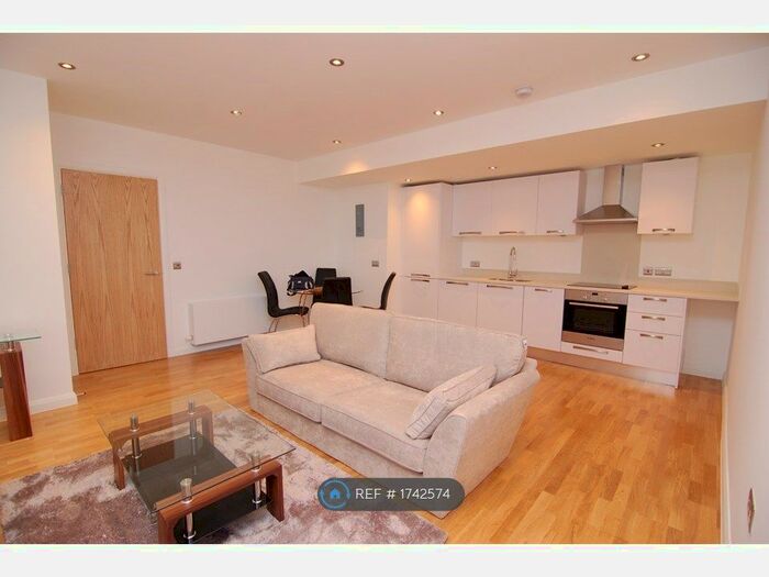 1 Bedroom Flat To Rent In Bovis House, Harrow, HA2