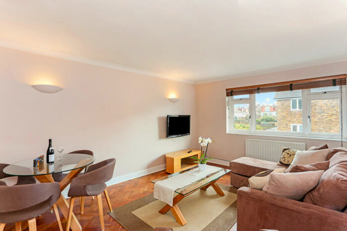 2 Bedroom Flat To Rent In St Anthony`s Court, Nightingale Lane, London, SW12
