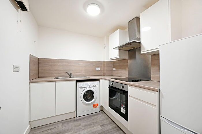 1 Bedroom Flat To Rent In Flat Phoenix Court, Rockingham Street, Sheffield, S1