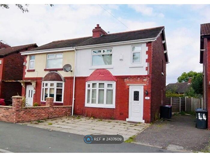 3 Bedroom Semi-Detached House To Rent In Hulton Avenue, Worsley, Manchester, M28