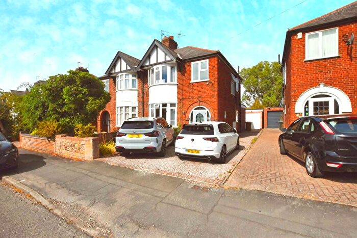 3 Bedroom Semi Detached House For Sale In Outwoods Drive, LE11